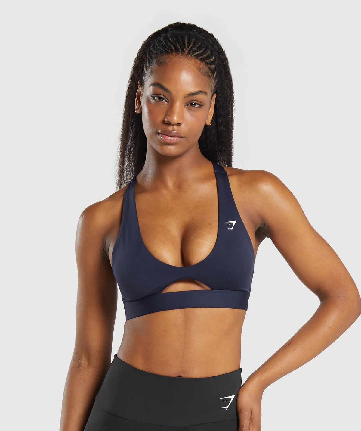 PEEK A BOO SPORTS BRA- MUJER GYMSHARK